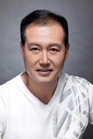 Guan Xinwei portrait
