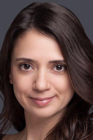 Simge Defne portrait