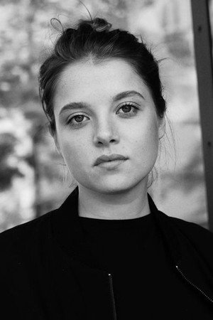 Jella Haase portrait