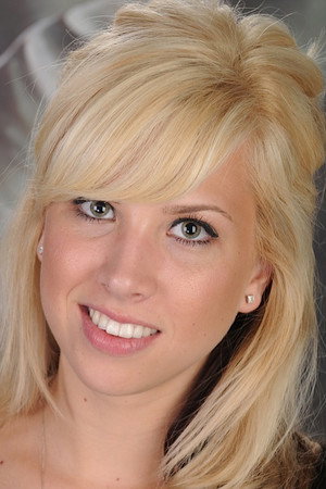 Lexi Gray portrait