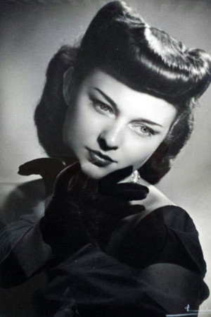 Lenore Aubert portrait