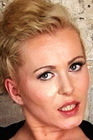 Curly Ann portrait
