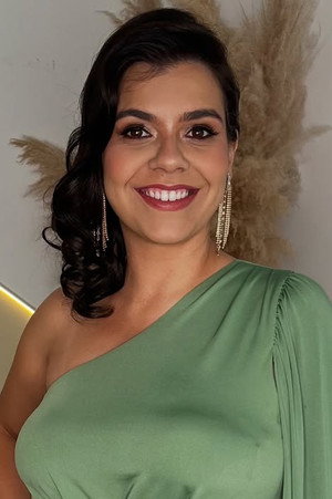 Aline Araújo portrait