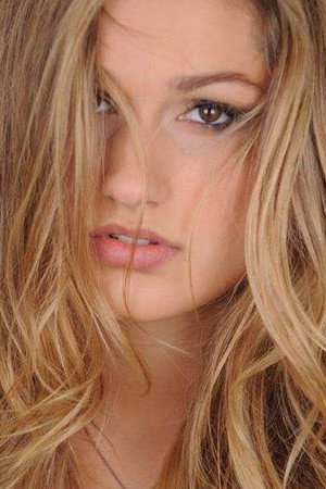 Sasha Meneghel portrait