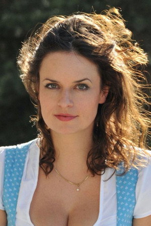 Angela Ascher portrait