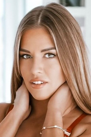 Eveline Dellai portrait