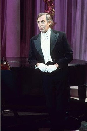 Larry Grayson portrait