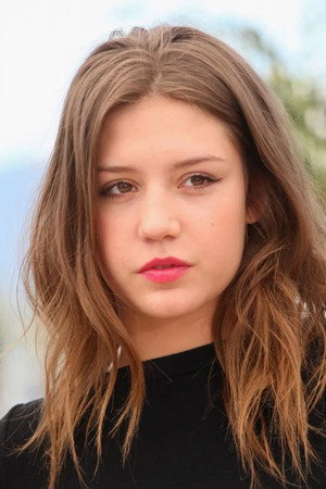 Adèle Exarchopoulos portrait