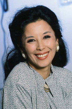 France Nuyen portrait