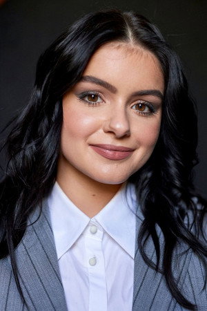 Ariel Winter portrait