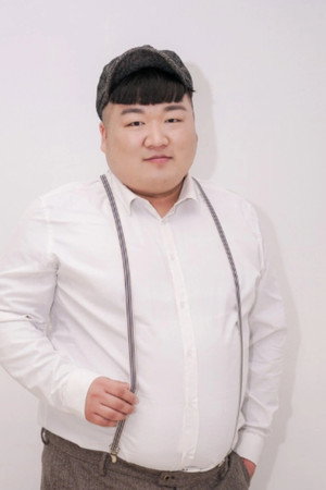 Lu Jingpeng portrait