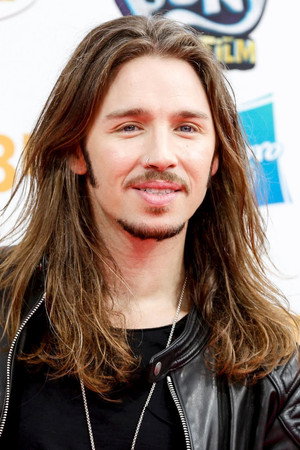 Gil Ofarim portrait