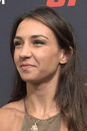 Amanda Ribas portrait