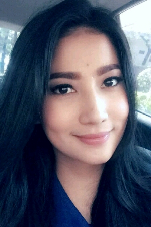 Adelia Rasya portrait