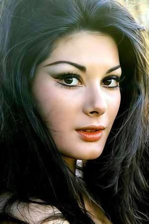 Edwige Fenech portrait
