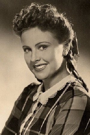 Dora Komar portrait