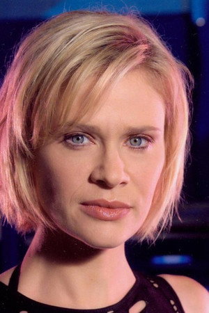 Lisa Ryder portrait