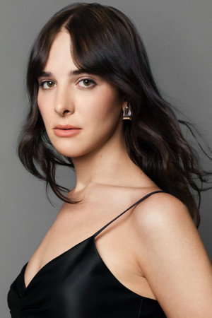 Hari Nef portrait