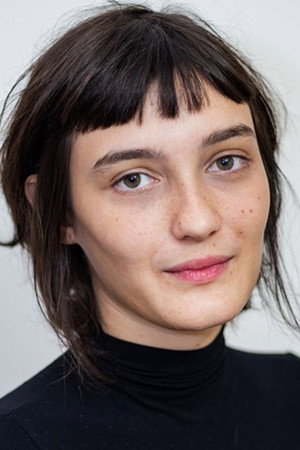 Nina Tomsic portrait