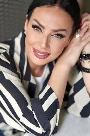 Lela Tsurtsumia portrait