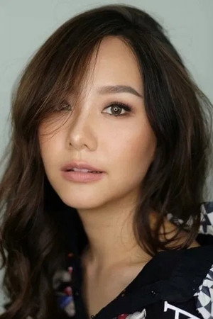 Jarinporn Joonkiat portrait