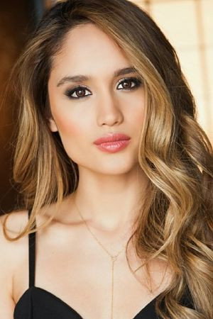 Cinta Laura Kiehl portrait