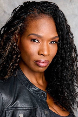 Dazelle Yvette portrait