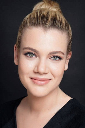 Derya Şensoy portrait