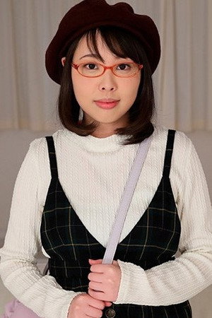 Eimi Suzukawa portrait
