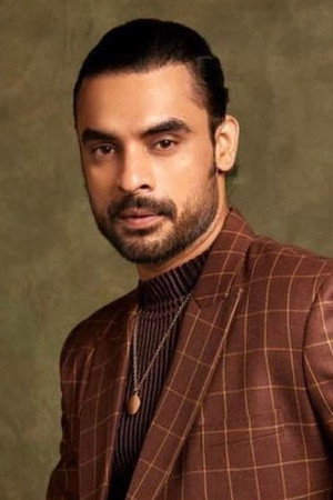 Tovino Thomas portrait