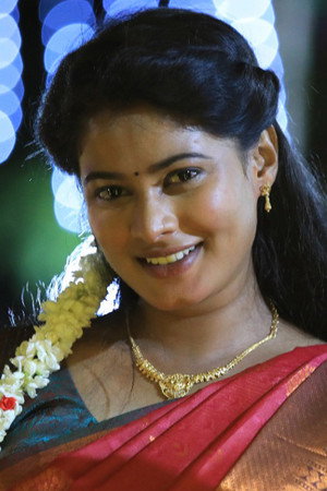 Sharumiishaa portrait