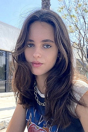 Tess Barthélémy portrait