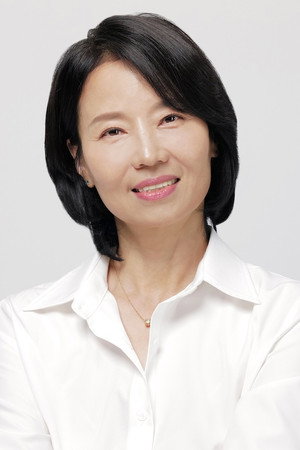 Oh Min-ae portrait