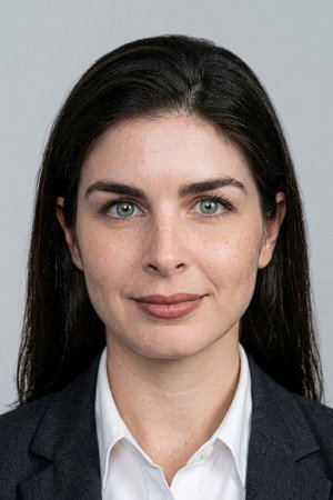 Derya Arbaş portrait