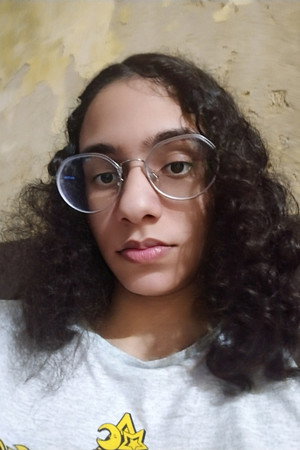 Mari Santos portrait