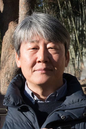 Ryu Jung-hoon portrait