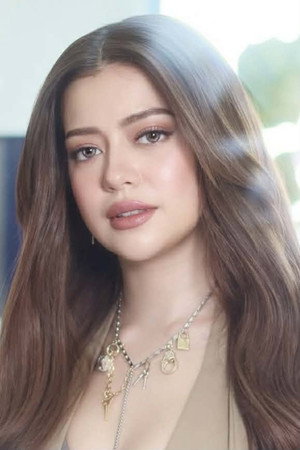 Sue Ramirez portrait
