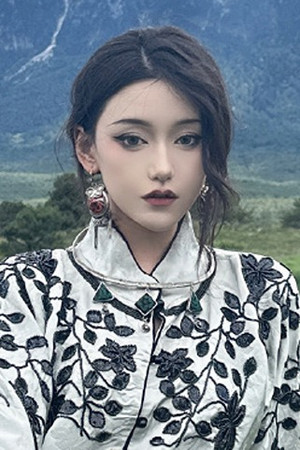 Jiu Jing Yan portrait