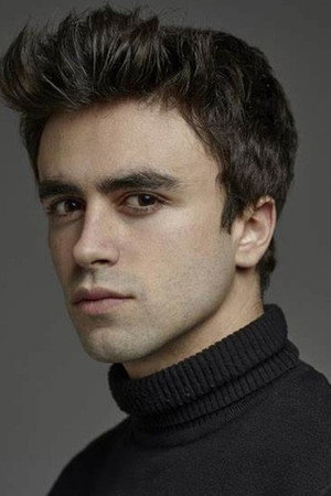 Itzan Escamilla portrait