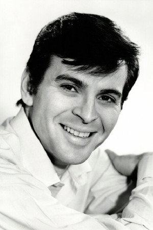 Stuart Damon portrait