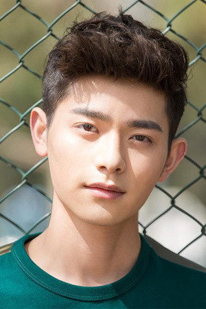 Luo Mingjie portrait