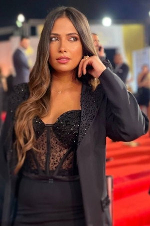 Emy Eslam portrait