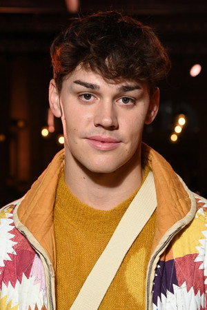 Noah Beck portrait
