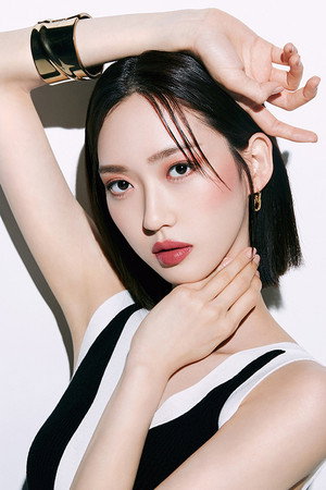 Han Ji-hyeon portrait