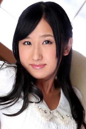 Suzu Ichinose portrait