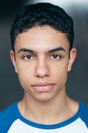 Noah Thomas portrait