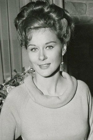 Joyce Meadows portrait