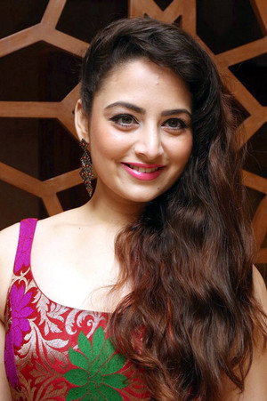 Zoya Afroz portrait