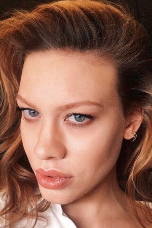 Aleksandra Linda portrait