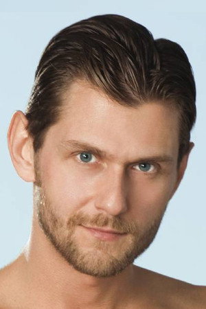 Lucas Knowles portrait